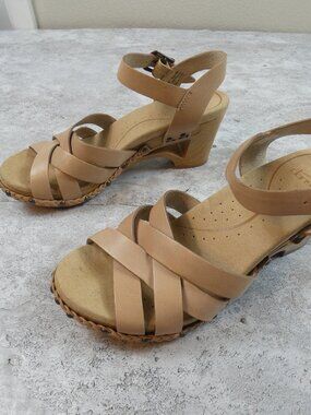 Dansko Wedge Sandal Tan Braided Boho Comfort Business Casual